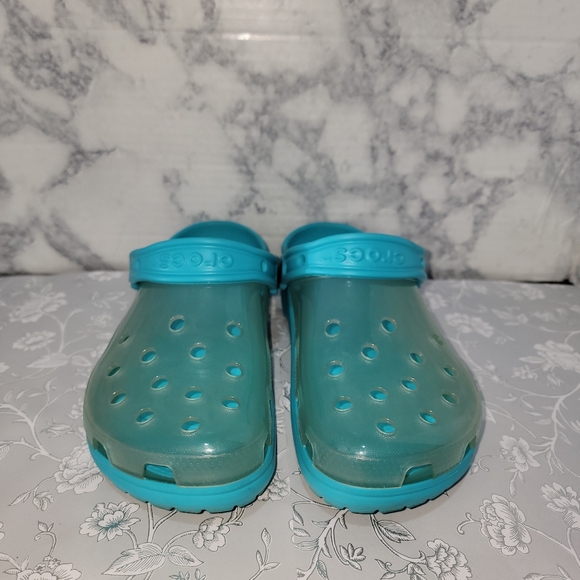 Crocs Classic Translucent Blue Unisex Clog M6/W 8 Teal Jelly Shoes - Picture 1 of 5